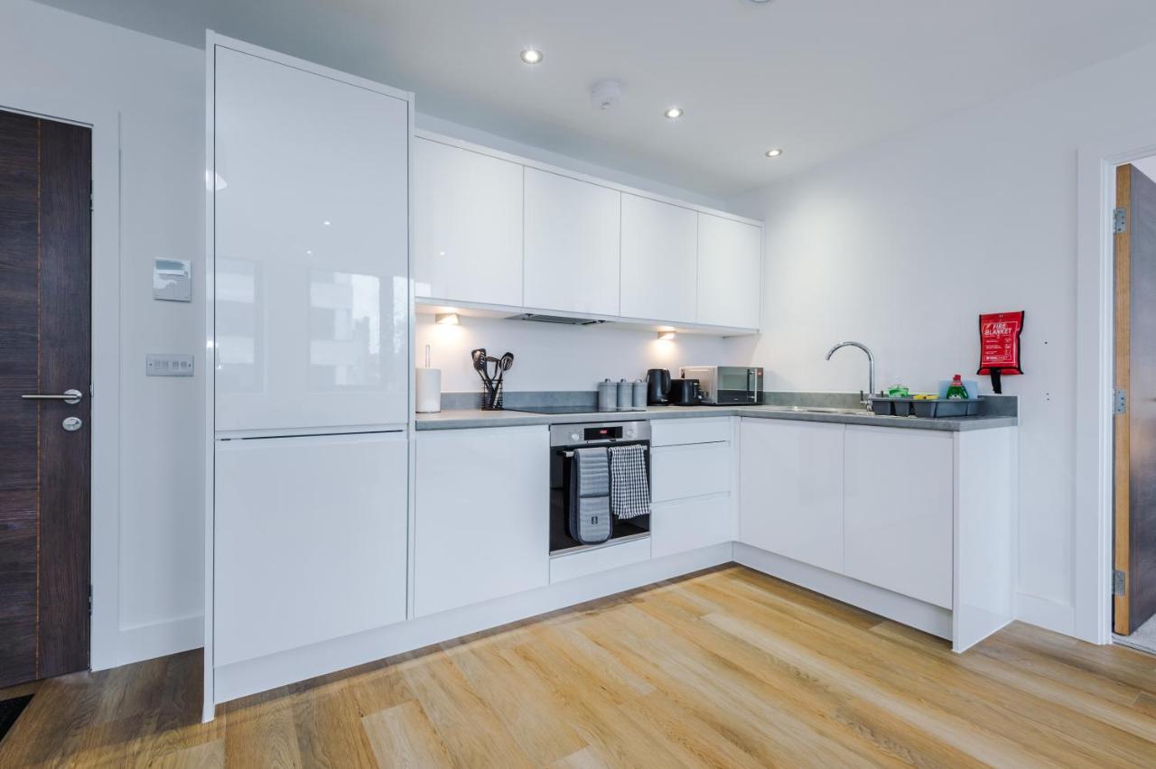 New! Stylish 2-Bed Apartment In Manchester By 53 Degrees Property - Amazing Location, Ideal For Small Groups - Sleeps 4! ภายนอก รูปภาพ