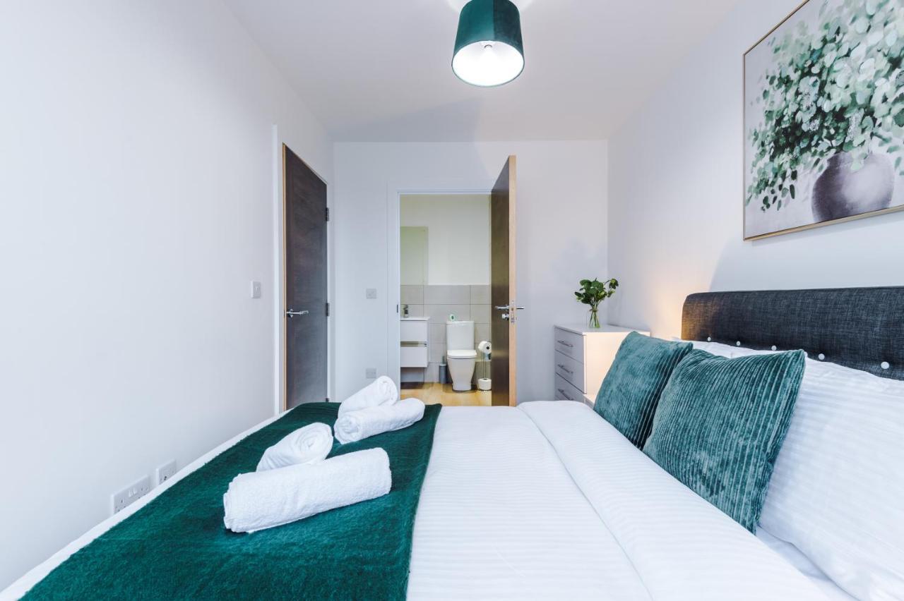 New! Stylish 2-Bed Apartment In Manchester By 53 Degrees Property - Amazing Location, Ideal For Small Groups - Sleeps 4! ภายนอก รูปภาพ